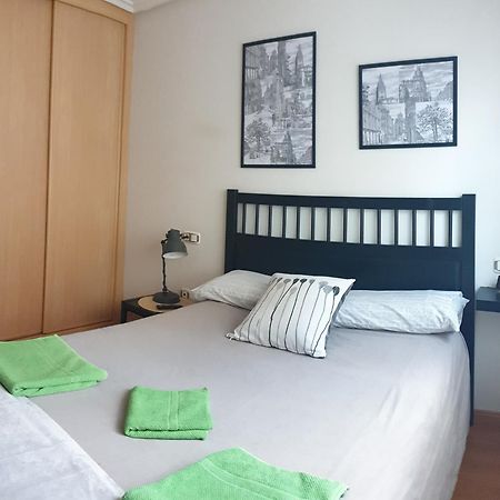 Apartamento "Los Prados" Wifi Y Parking Овьедо Экстерьер фото