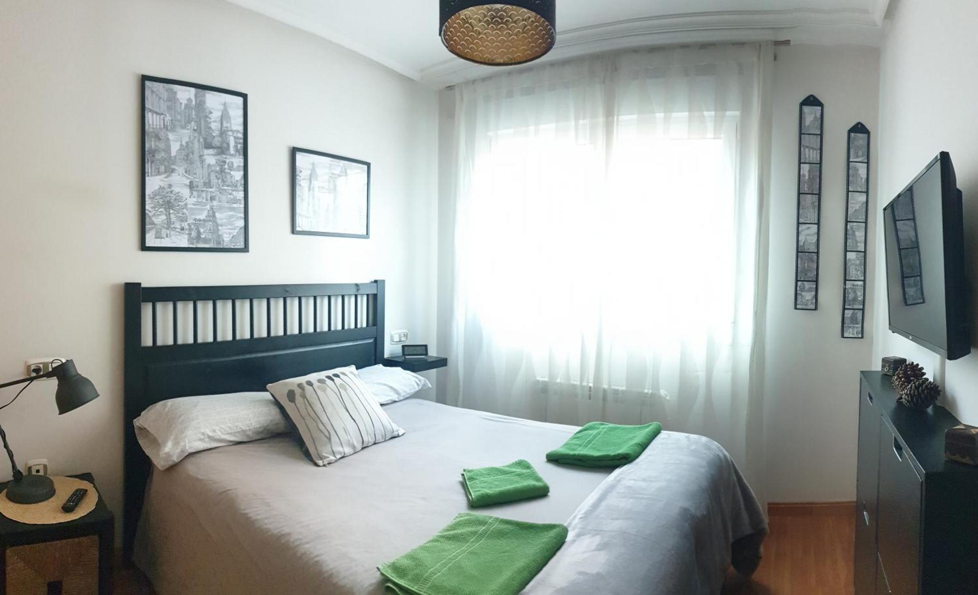Apartamento "Los Prados" Wifi Y Parking Овьедо Экстерьер фото